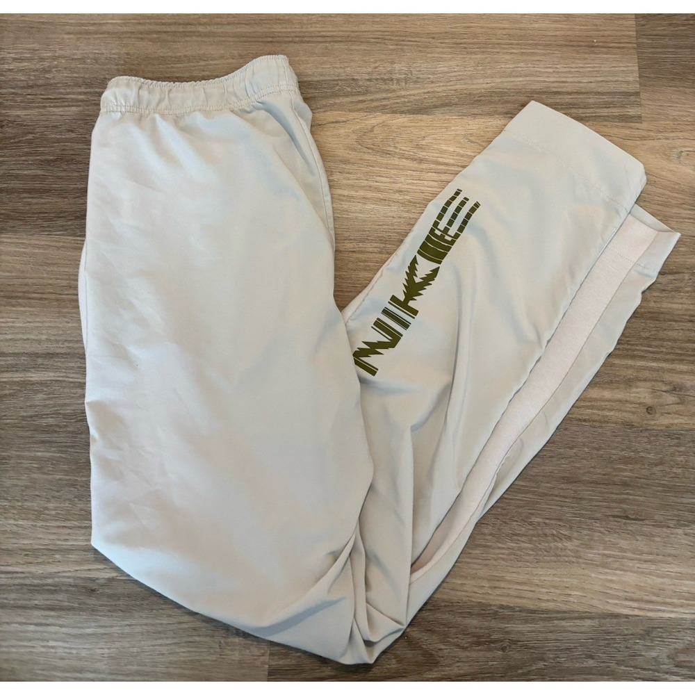 Nike Dri-FIT Pants Mens Medium Light Bone Training Tapered Leg DD1969 Beige
